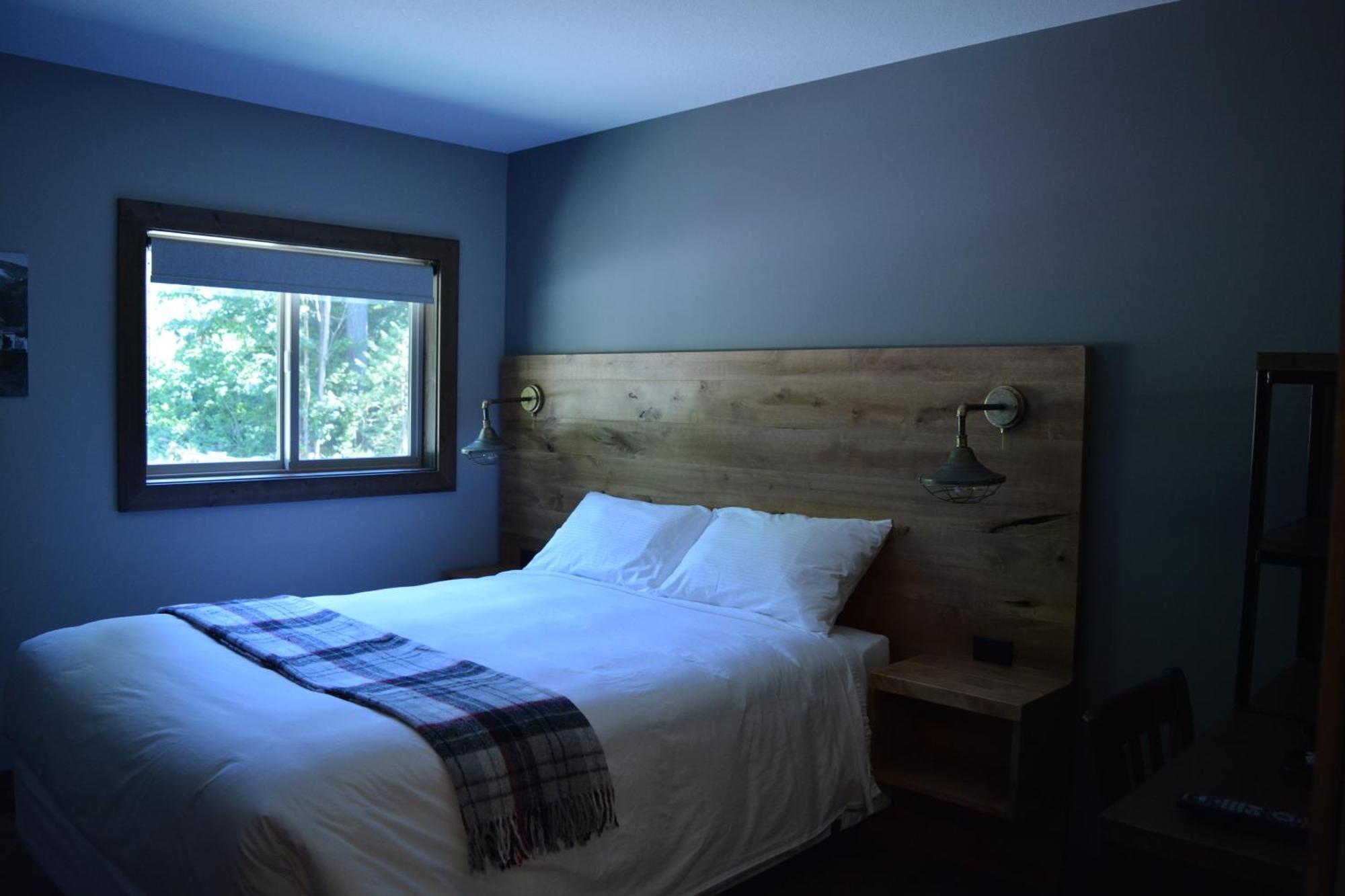 Sasquatch Inn Harrison Mills Екстер'єр фото
